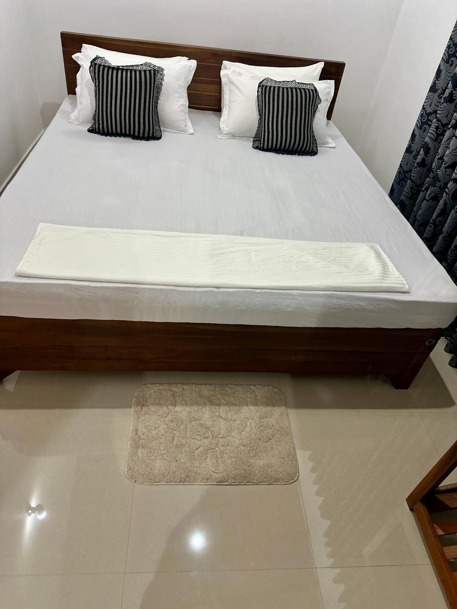 Aroma Villa Homestay Cidade Antiga de Polonnaruva Exterior foto