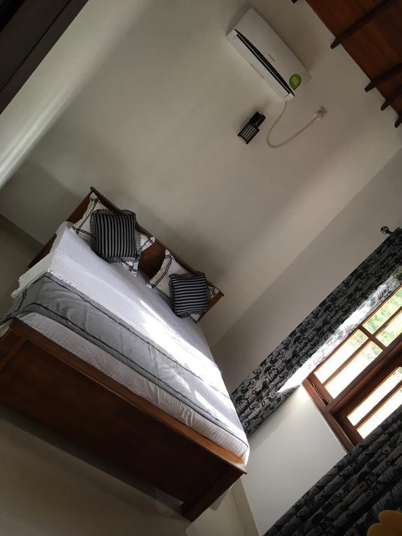 Aroma Villa Homestay Cidade Antiga de Polonnaruva Exterior foto
